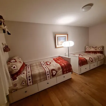 Agrimonia - 5,5-zi Duplex Bis 11 Personen Mit Eigenem Garten * Davos