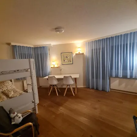 Apartment Agrimonia - 5,5-zi Duplex Bis 11 Personen Mit Eigenem Garten Davos